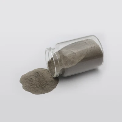 Brunt smeltet aluminiumoksid (fint pulver)